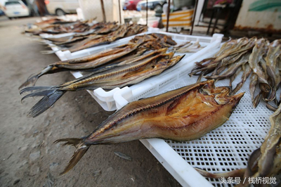 青島有種漁家特有美食甜曬魚歷史悠久,自然風(fēng)干味美無比口感勁道_美食_網(wǎng)